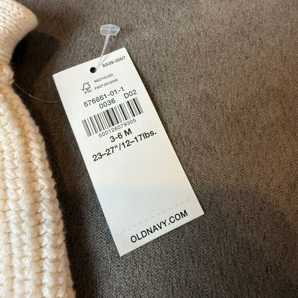 NWT Old Navy Sweater Overalls Romper Cream Baby 3-6 Months Boy Girl - Picture 4 of 8